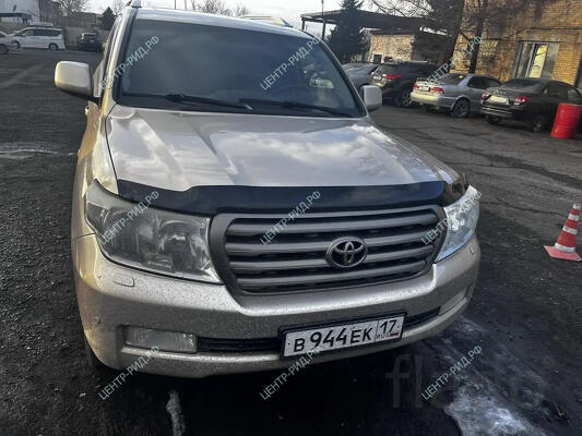 Toyota Land Cruiser, 2011