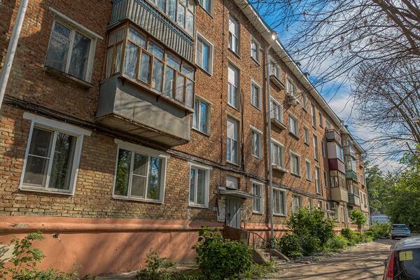 2-к квартира, 43 м², 4/4 эт.