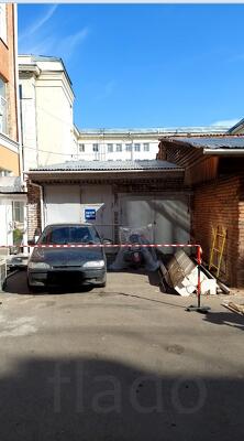 Гараж, > 30 м²