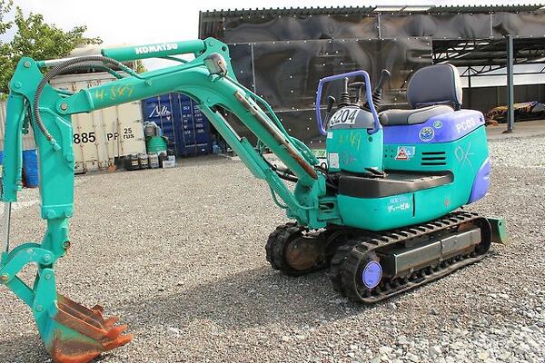 Японский мини-экскаватор Komatsu PC-03 с гидромолотом