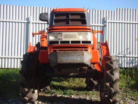 Японский мини-трактор KUBOTA GT-3
