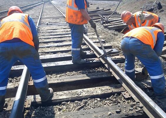 Замена шпалы на железнодорожных подъездных путях