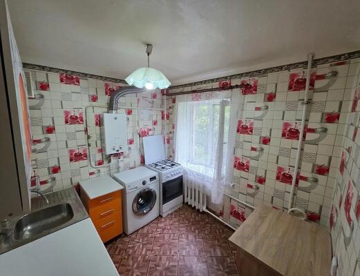 1-к квартира, 28 м², 3/5 эт.