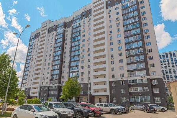 2-к квартира, 62 м², 1/18 эт.