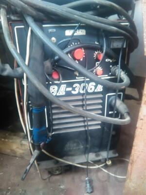 Продам сварочный аппарат ВД-306 Д