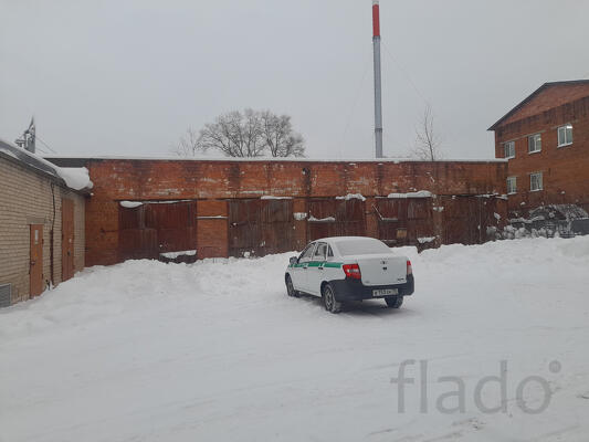 Гараж, > 30 м²