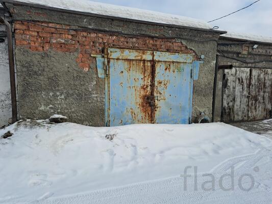 Гараж, > 30 м²